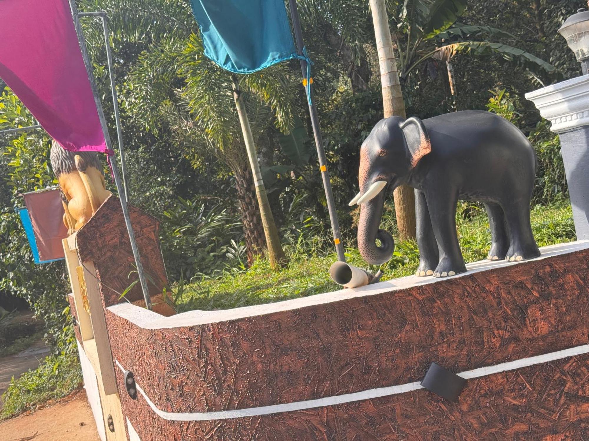 Arabian Holiday Resort With Swimming Pool In Idukki Calvary Mount Buitenkant foto